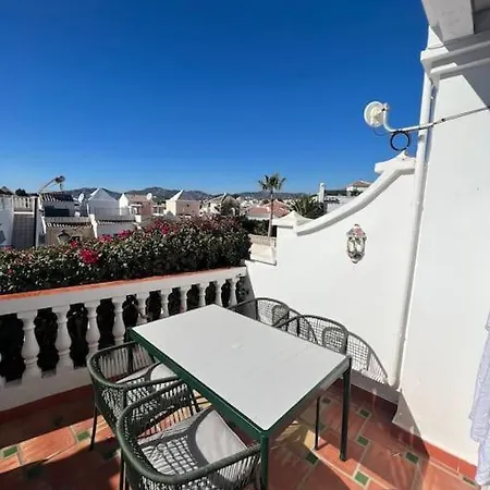 Semesterbostad Beautiful Views, Pool & Just 10min To The